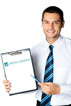 La franquicia Dental Company supera el centenar de puestos de trabajo ofertados en 2014