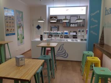 La franquicia italiana Yogurtlandia inaugura en Sevilla su primera tienda en España