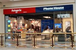 PHONE HOUSE