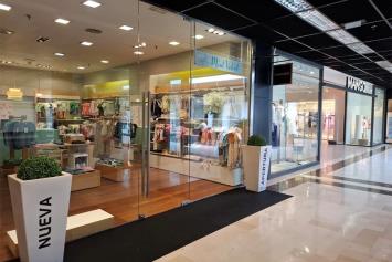 Grupo Reprepol inaugura en el Centro Comercial 4 Caminos de A Coruña
