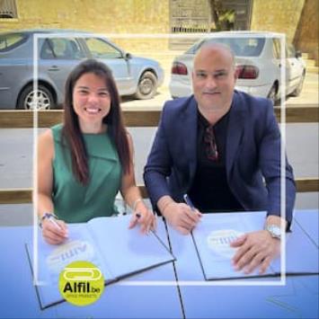 Alfil.be firma una nueva papelería franquiciada en San Juan (Alicante)