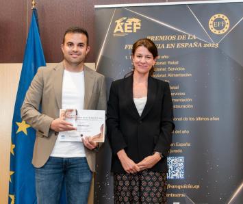 Interdomicilio premiada como la mejor franquicia de servicios de España en los Premios nacionales de la franquicia.