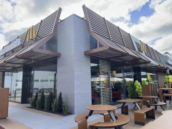 McDonald’s abre su primer restaurante en Carballo y sigue apostando por Galicia 