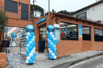 Caprabo abre su primer supermercado en Cabrils (Barcelona)