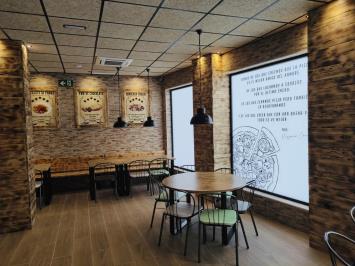  LA CADENA PIZZERÍAS CARLOS LLEGA A TOLEDO