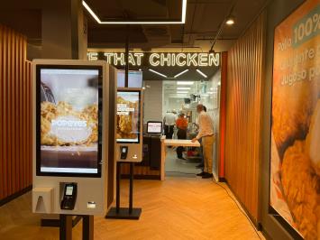 Popeyes abre nuevo restaurante