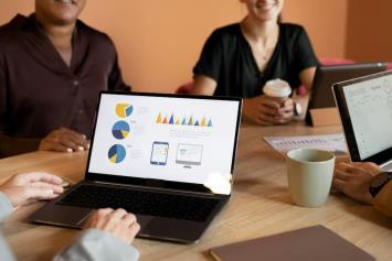 El 81,5 % de los emprendedores ve positivo iniciar una franquicia
