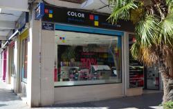 Así empieza a franquiciar una tienda de Color Plus 