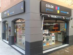 La franquicia Color Plus abre sus tiendas para los nuevos franquiciados