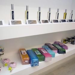 Cómo deber se un local para albergar una tienda de la franquicia Son Tus Aromas
