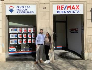 REMAX abre su primera oficina de LHospitalet