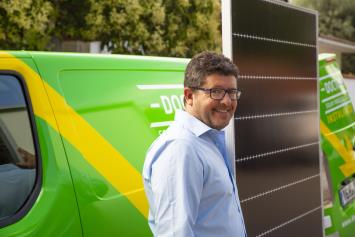 Haz negocio instalando placas fotovoltaicas y puntos de recarga de vehículos eléctricos con Doctor Energy