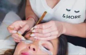 Franquicias de Cejas y Pestañas más Rentables y Baratas