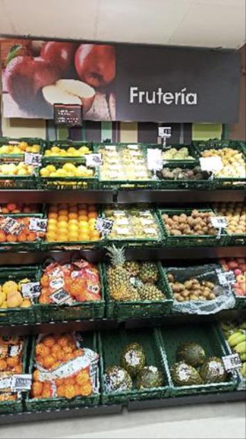 Lineal de frutería en Supermercado Eroski franquicia