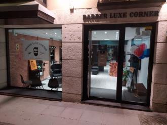 Barber Luxe Corner Exterior