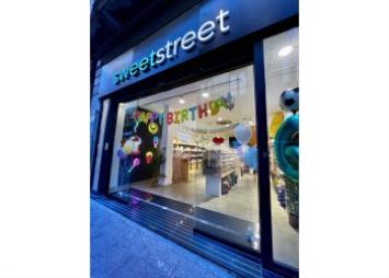 Fachada franquicia tienda Sweet Street